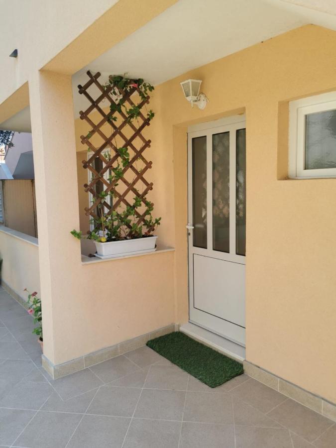 Apartment Branka Kustura Хвар Екстериор снимка