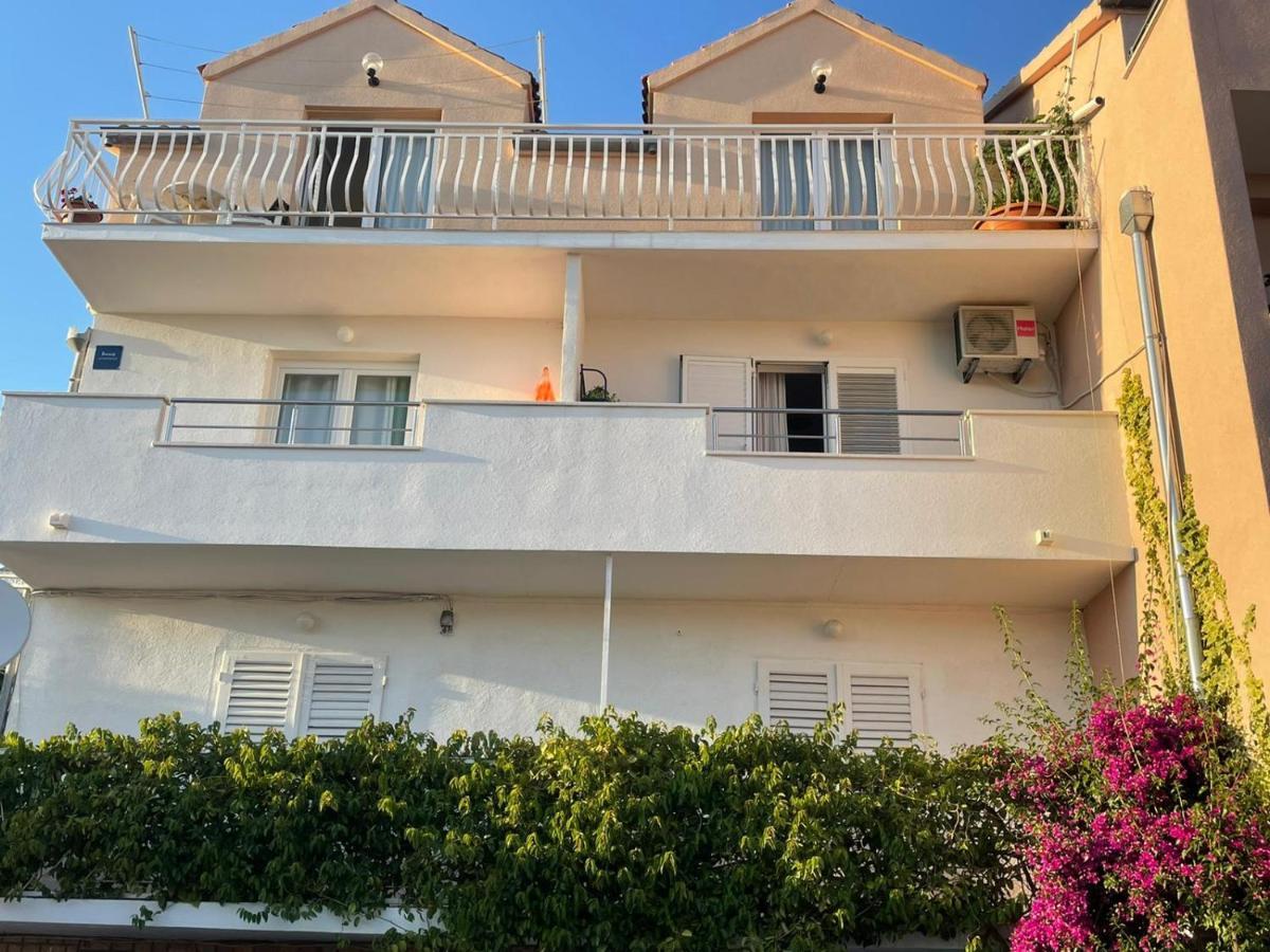 Apartment Branka Kustura Хвар Екстериор снимка
